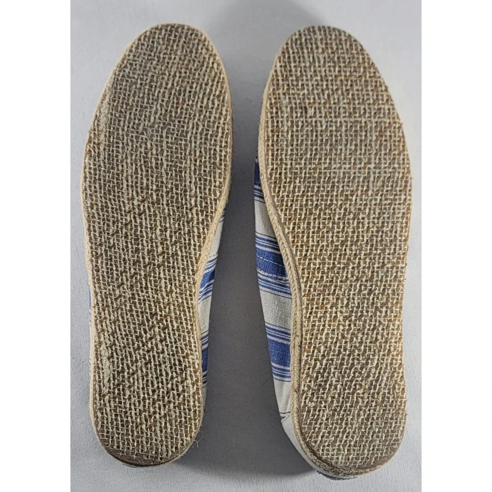 Toms Women's Size 6 W Blue And White Striped Canvas Slip On Casual Loafers Flats